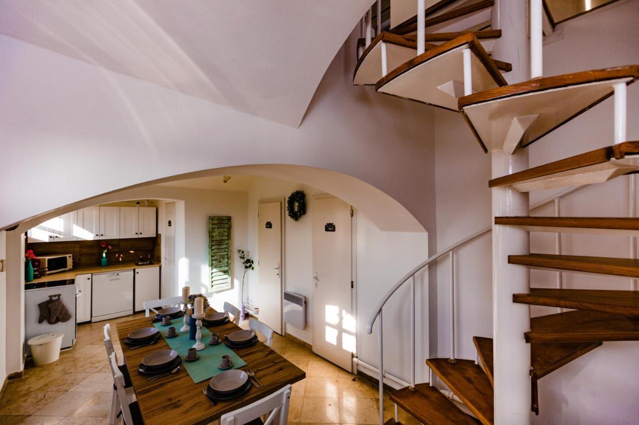 Bridge Apartment 艾斯特根 外观 照片